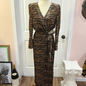 NWT WAYF Tiger Print Velvet Maxi Dress M